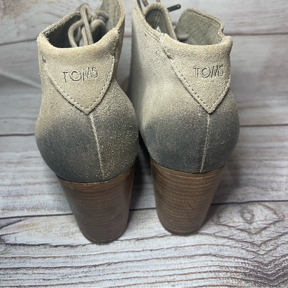 Toms Ankle Booties Chukka Taupe Gray Suede Lace Up Heels Women's Shoes Size 10 - Picture 5 of 8